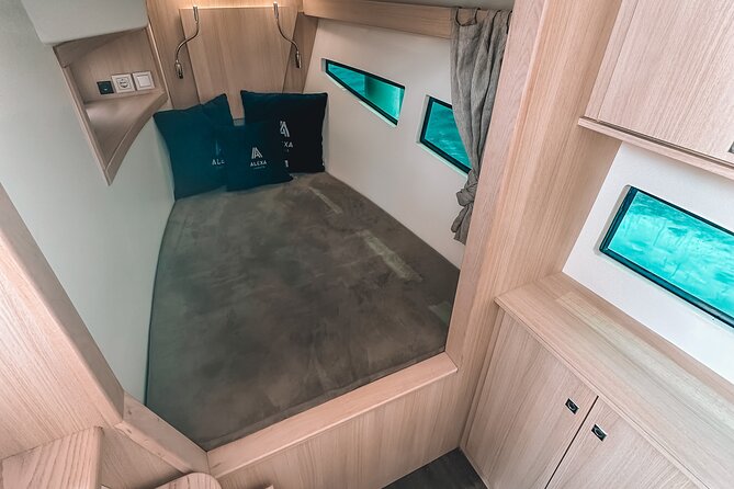 Private Charter in Catamaran Alexa by Barcelona 12 pax 2/4/8 HS - Snacks, drinks, and the party atmosphere
