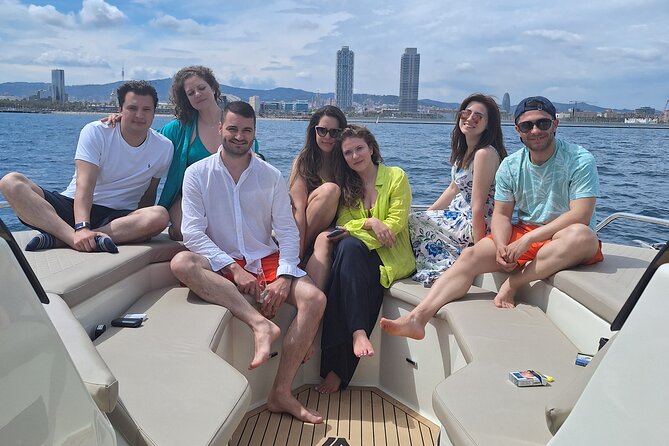 Private Charter in Catamaran Alexa by Barcelona 12 pax 2/4/8 HS - Who should book Catamaran Alexa