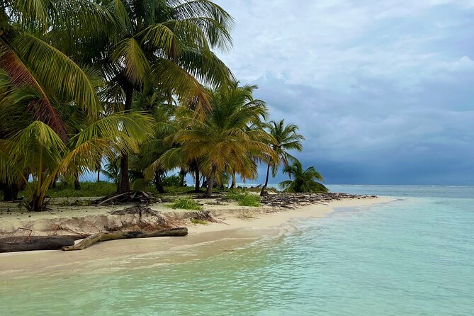 Private Half-Day Catamaran Cruise, Turks and Caicos Islands - The crew can make or break the day