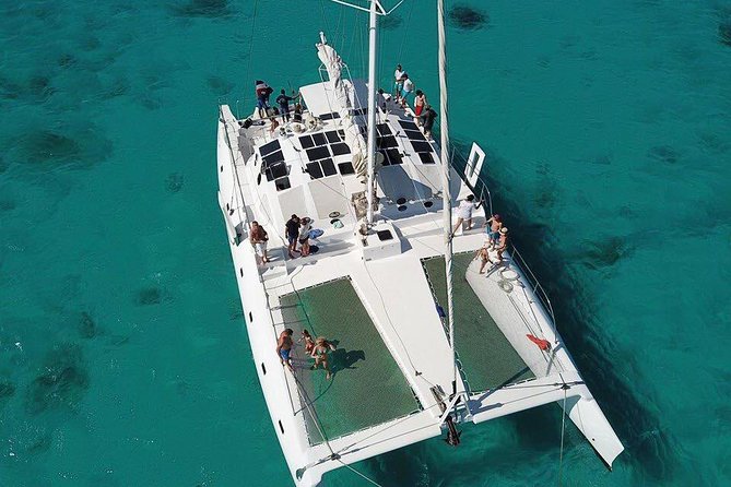 Private Luxury Catamaran - Saona or Catalina island - A crew that stays involved