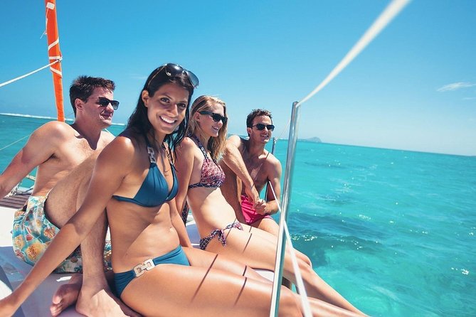 Private Luxury Santorini Catamaran Cruise with Port Pickup - Palea Kameni and the warm volcanic springs