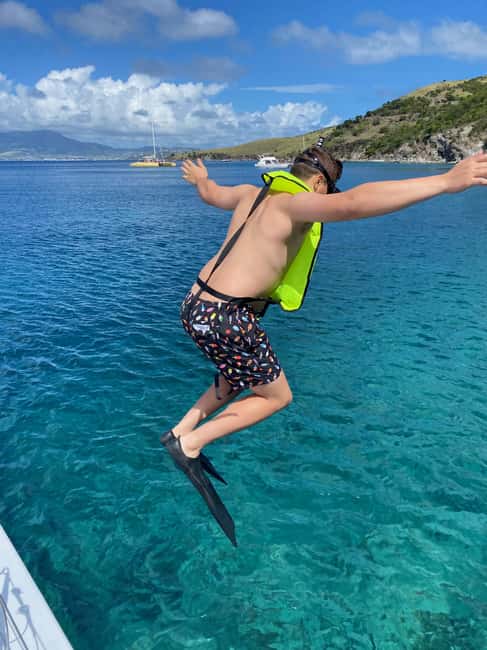 PRIVATE POWER CATAMARAN - What to pack for the catamaran