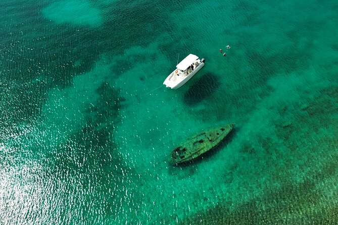 Private Power Catamaran. Secluded Beaches, Snorkeling, Turtles for Full/Half Day - Beaches, lunch, and time to slow down