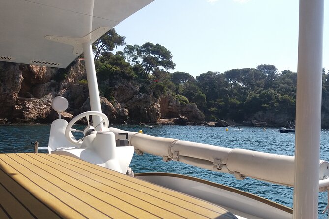 Private ride with sea bath in Solar Catamaran - What the solar boat changes