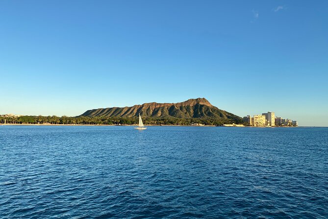 Private Sunset Catamaran Cruise in Waikiki - Crew Service and Local Stories