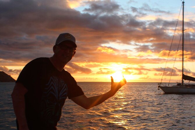PRIVATE Sunset Cruise : Moorea Sailing on a Catamaran named Taboo - The return through Ōpūnohu Bay