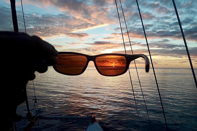 PRIVATE Sunset Cruise : Moorea Sailing on a Catamaran named Taboo - What to bring for a more comfortable evening