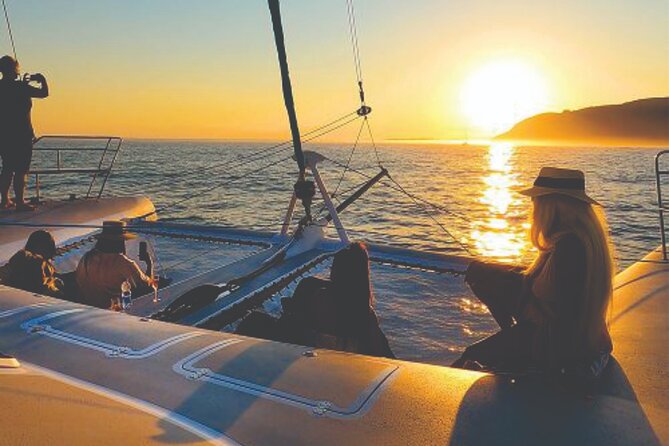 Private tour on a LUXURY Catamaran (Sunset and Wine Tour) - Why Lisbon looks better from the Tagus