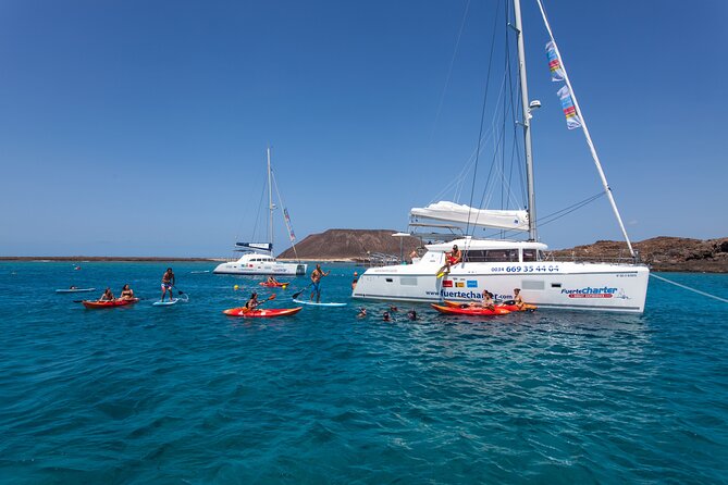 Private trips to Lobos Island in Catamaran Lagoon 421 - Who Will Get the Most from This Charter?