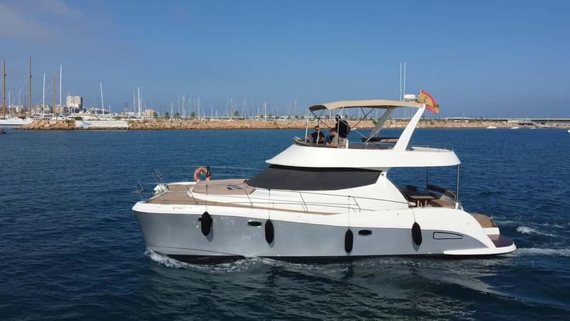 Puerto del Carmen: Private Sunset Catamaran Tour with Drinks - Setting out from Puerto del Carmen