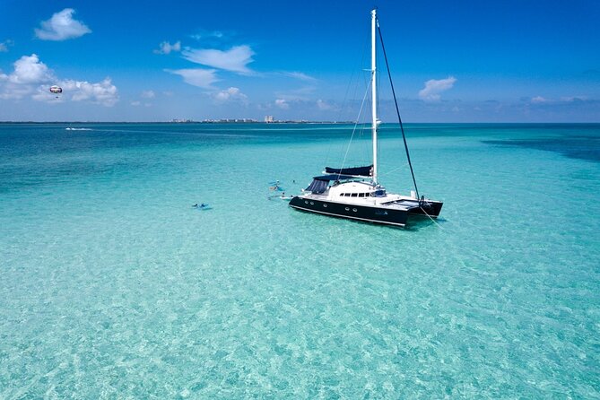 Puerto Morelos Secret Sandbar Catamaran Sail - The sail through Puerto Morelos National Park