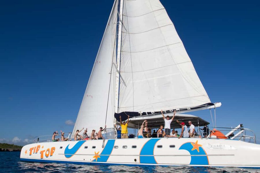 Puerto Plata: Catamaran Snorkeling Trip w/ Buffet & Open Bar - The first coral reef stop before lunch