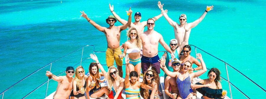 Punta Cana: Catamaran Boat Party with Unlimited Drinks - Music, dancing, and the social atmosphere