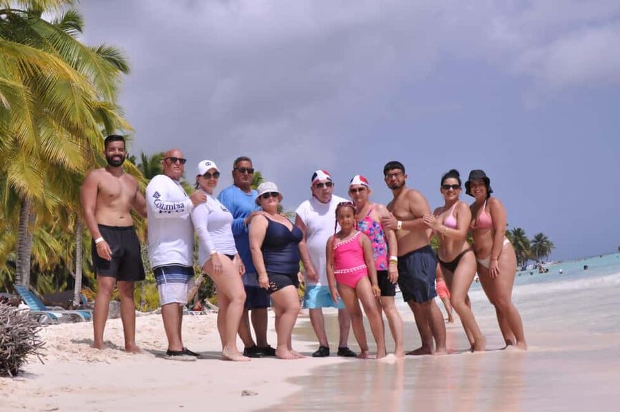 Punta Cana: Catamaran Boat to Saona Island with Buffet Lunch - Dominican lunch and the open bar