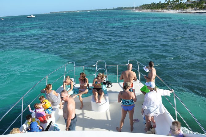 Punta Cana Combo Tour: Snorkeling, Catamaran Cruise & Parasailing - Snorkeling near Bavaro Beach