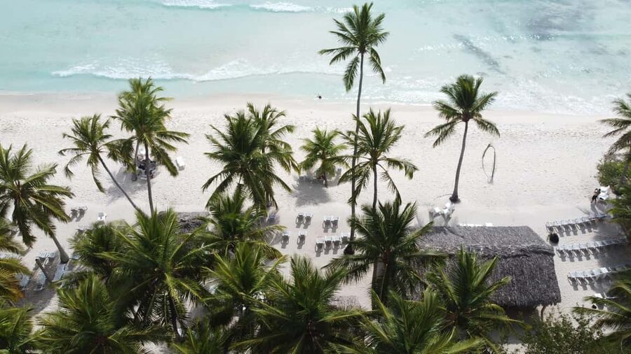 Punta cana: Island Escape to Saona • catamaran & Beach lunch - Saona begins with a shallow Caribbean pool