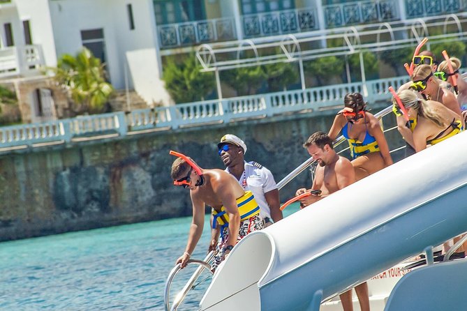 Reggae Catamaran and Snorkeling Open Bar Cruise Montego Bay - How the staff and safety feel