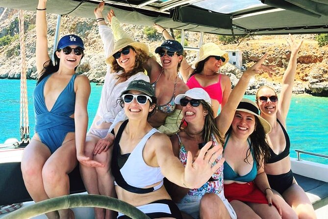Rethymno: Private Catamaran Cruise with Lunch and Drinks - Who will get the most from this cruise