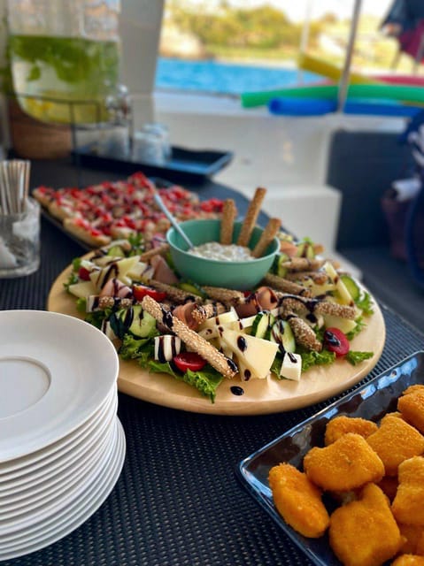 Rethymno: Private Catamaran Cruise with Lunch and Drinks - Who should book this catamaran cruise?