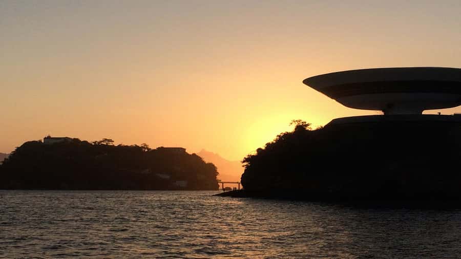 Rio: Guanabara Bay Boat Tour - The Sugarloaf photo stop