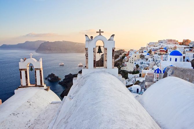 Romantic Sunset Catamaran Caldera Cruise incl. Meal & Drinks - Key details before you book