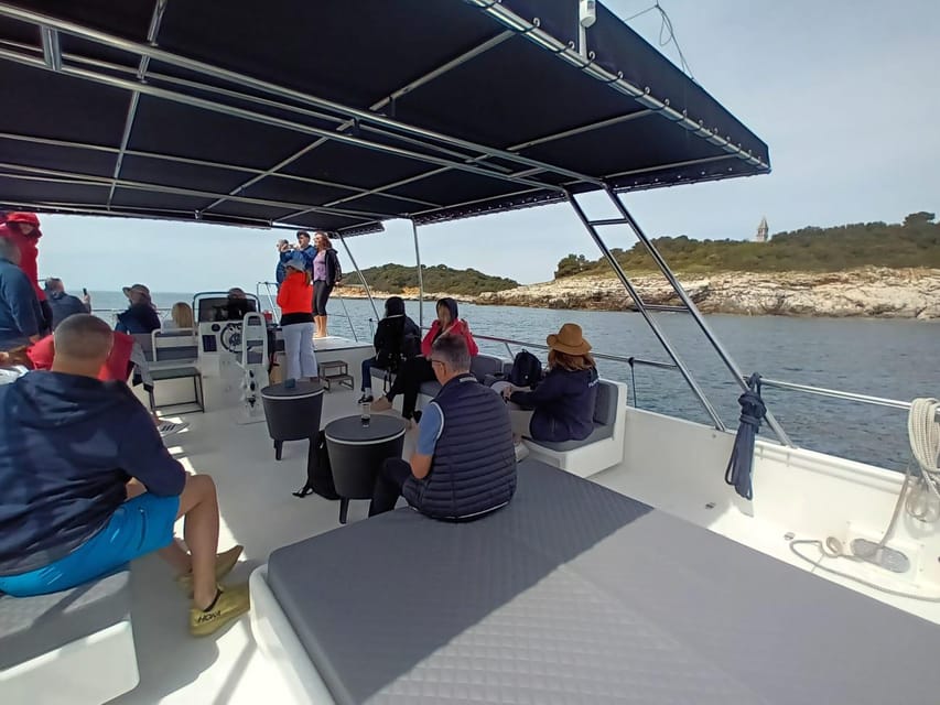 Rovinj: Private tours with catamaran - Comfort, access, and group size