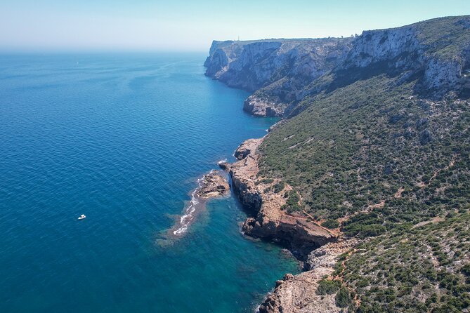 Sailing trip and swim in the bay of Dénia on a catamaran - Who will enjoy this catamaran outing?