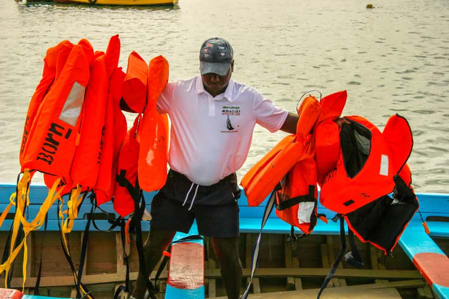 Sal: All-Inclusive Half-Day Lounge Catamaran Cruise - The crew makes the difference
