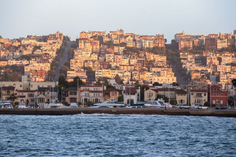 San Francisco Bay Sunset Cruise by Luxury Catamaran - Choosing between the protected area and trampoline nets