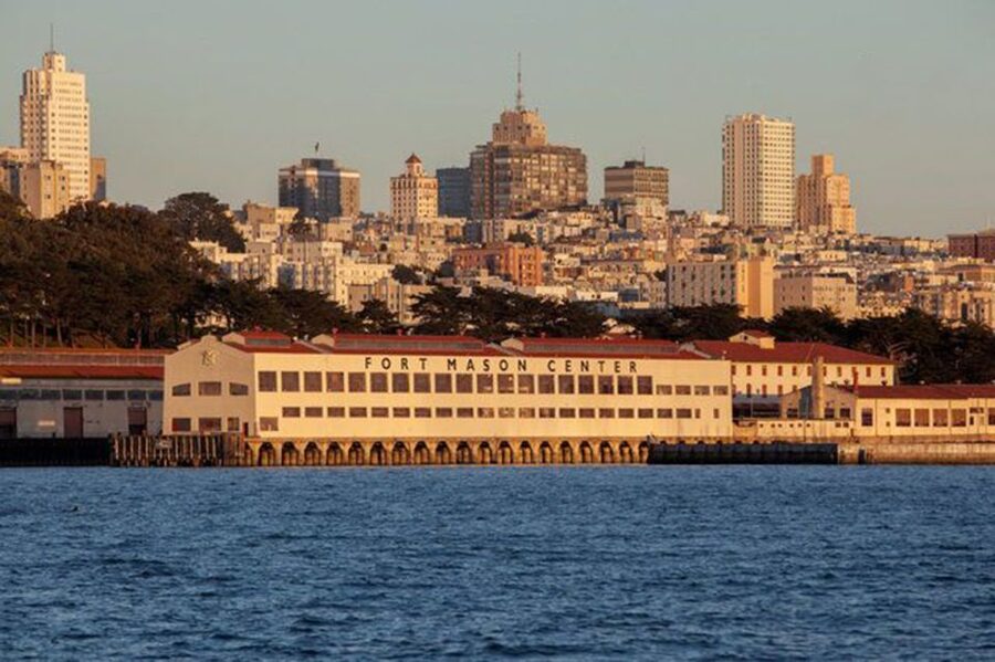 San Francisco: Golden Gate Bridge Catamaran Cruise - Seeing Alcatraz from the water