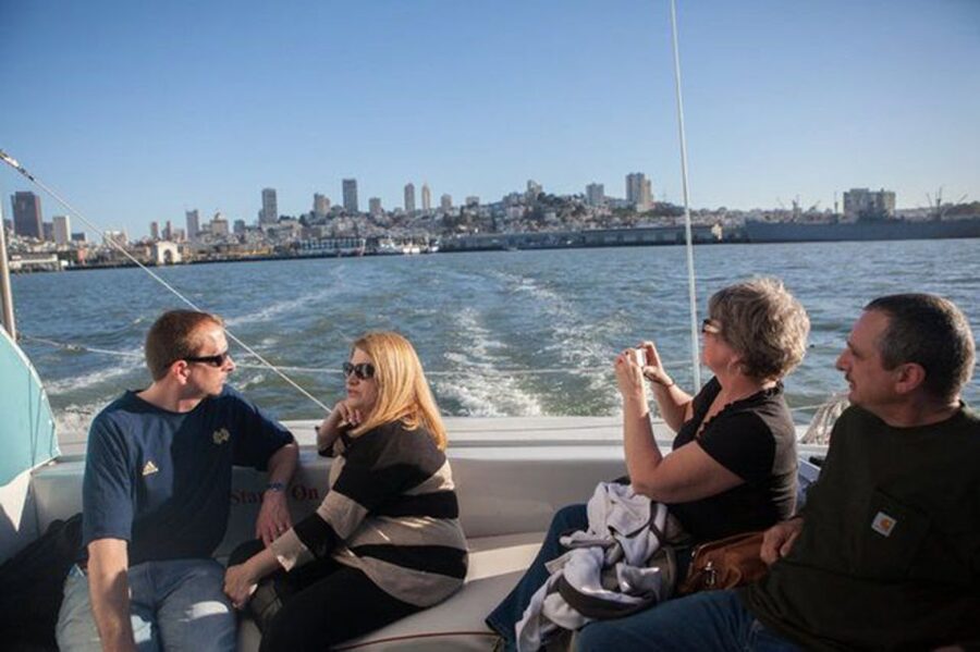 San Francisco: Golden Gate Bridge Catamaran Cruise - Looking for sea lions, dolphins, and whales
