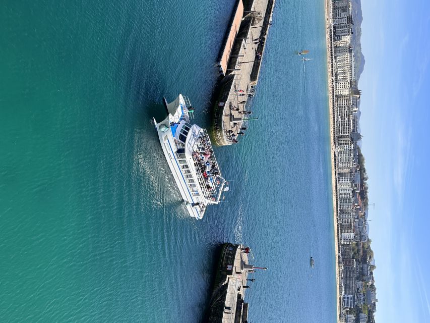San Sebastian: Sustainable Catamaran Cruise with Audio Guide - Key points at a glance