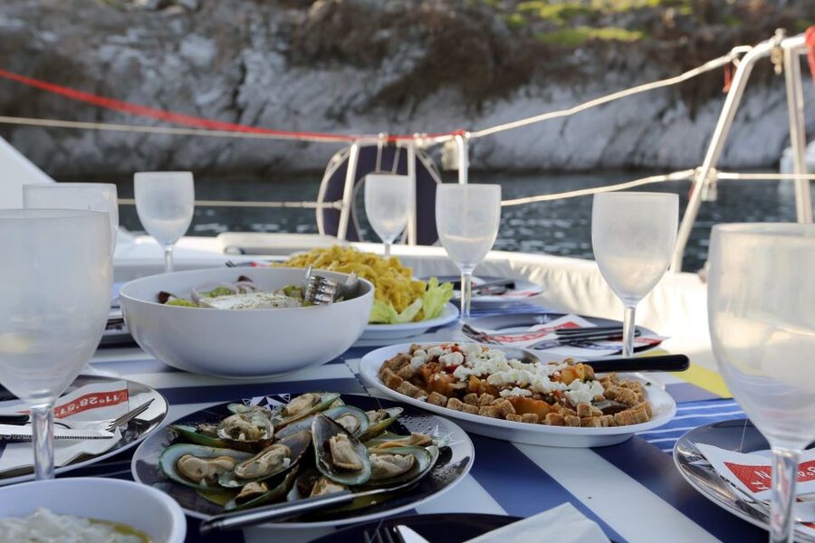 Santorini: 7-Hour Private Catamaran Cruise with Food & Drink - What the food and drink package is worth
