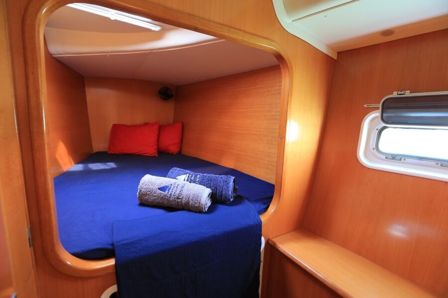Santorini: 7-Hour Private Catamaran Cruise with Food & Drink - Palea Kameni, Nea Kameni, and the volcano