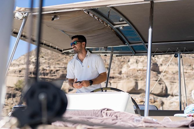 Santorini All-inclusive Catamaran Cruise with Thirassia Stop - Nea Kameni hot springs