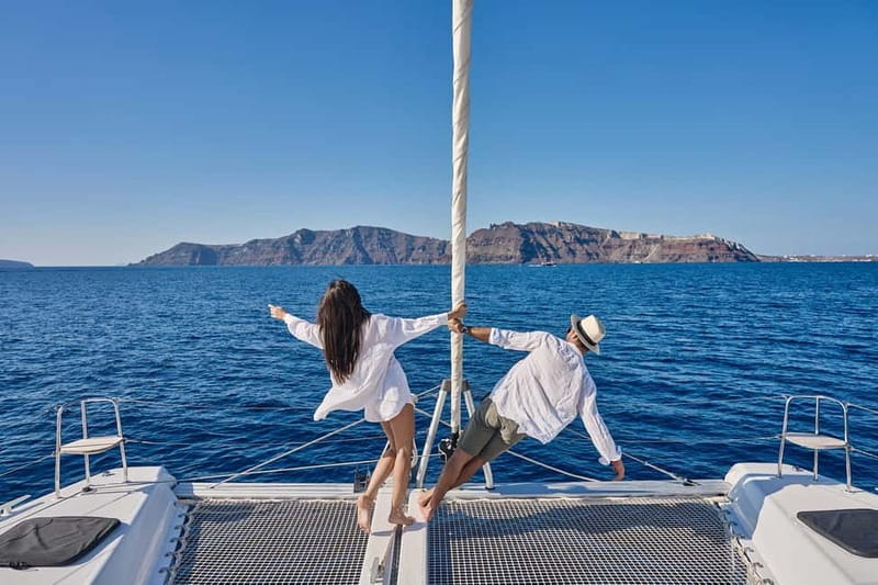 Santorini: Caldera Classic Catamaran Cruise w/ Meal & Drinks - Five things to know before you book