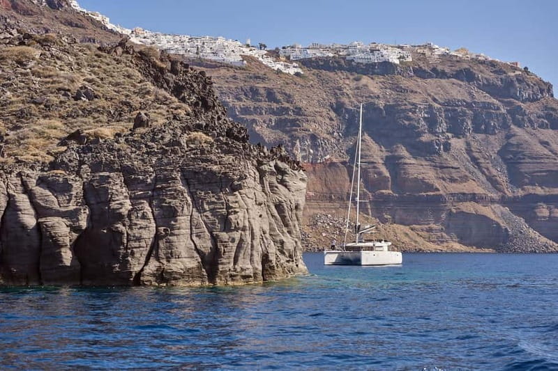 Santorini: Caldera Classic Catamaran Cruise w/ Meal & Drinks - The Greek barbecue is one of the strongest parts