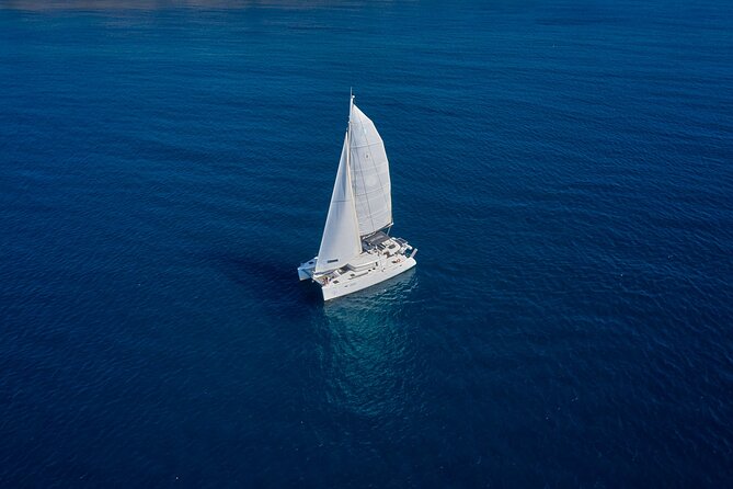 Santorini: Caldera Private Catamaran Cruise with Meal & Drinks - Mesa Pigadia: the best swimming pause