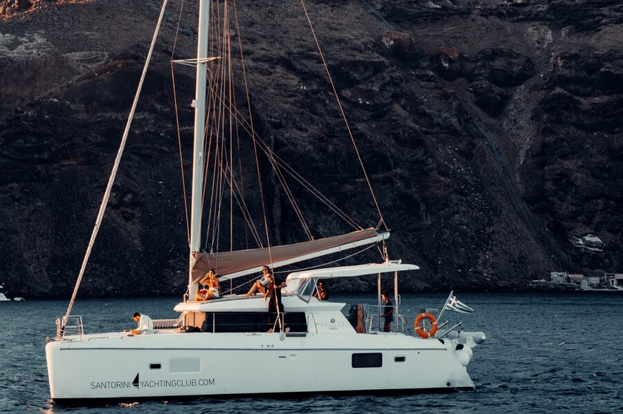 Santorini: Catamaran Caldera Cruise with Meal and Drinks - Key points to know before you book
