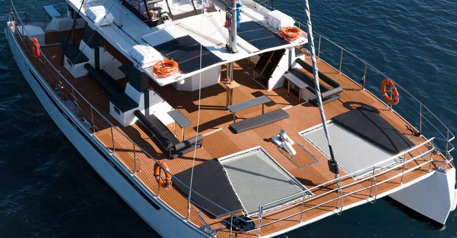 Santorini: Catamaran Caldera Cruise with Meal and Drinks - The hot springs are atmospheric, not hot