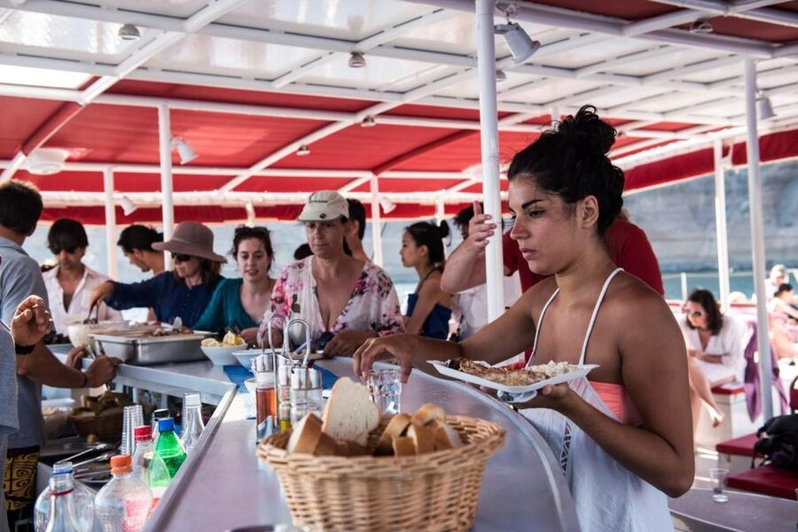 Santorini: Catamaran Cruise, Winery, & Oia Sunset Combo Tour - Who should book this full-day combination?