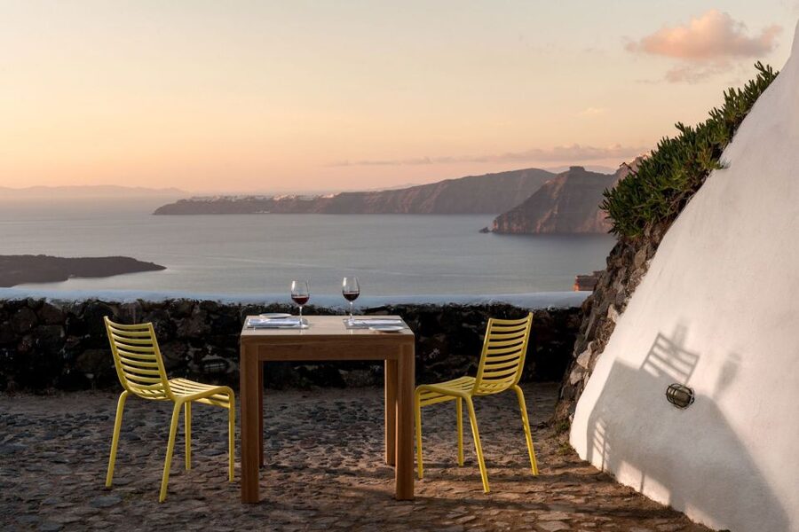 Santorini: Catamaran Cruise, Winery, & Oia Sunset Combo Tour - From Santorini’s harbor to the volcanic caldera