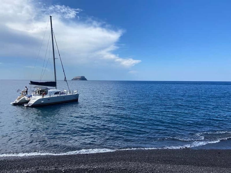 Santorini: Catamaran Cruise with Food and Drinks - Why seeing Santorini from the sea matters