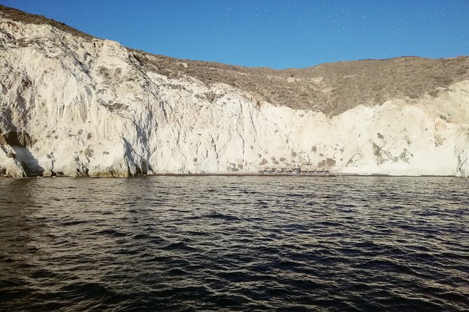 Santorini Catamaran Cruise with Fresh Meal and Open Bar - Why this cruise is a smart way to see Santorini