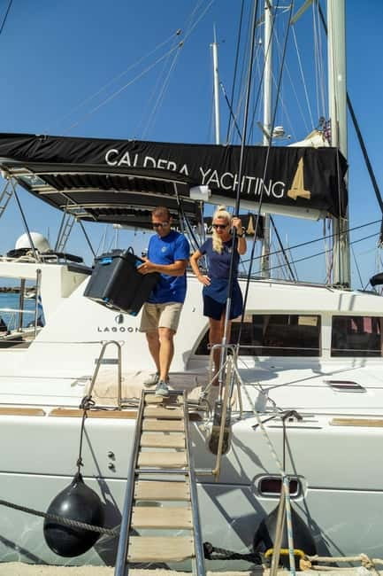 Santorini: Catamaran Cruise with Fresh Meal & Open Bar - Why a boat is the right way to see Santorini’s caldera