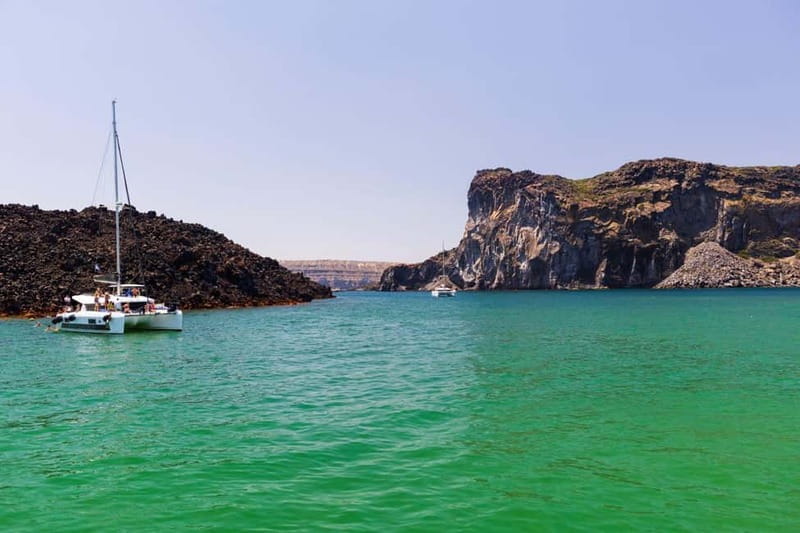 Santorini: Catamaran Cruise with Fresh Meal & Open Bar - The Greek meal is a serious part of the experience