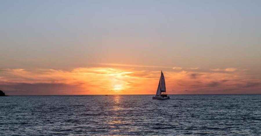 Santorini Catamaran Sunset Skyline Cruise - Why this five-hour sailing route works well