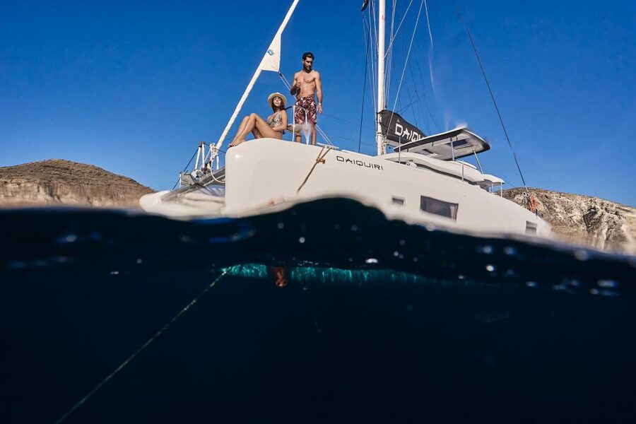 Santorini: Day Luxury Catamaran Cruise with Meal & Drinks - What the reviews tell you about the experience