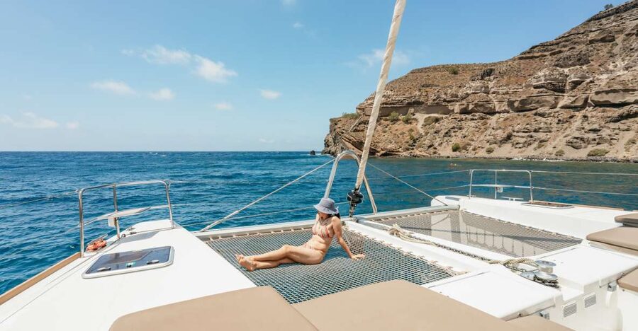 Santorini: Luxury Catamaran Day Trip with Meal and Open Bar - Quick take: why this Santorini cruise works