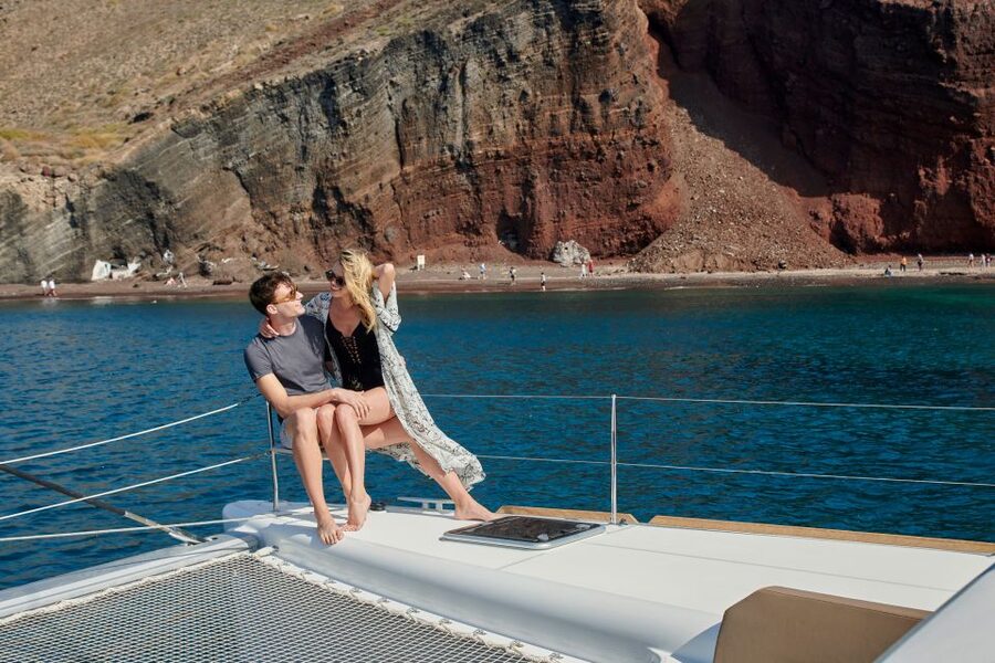 Santorini: Platinum Catamaran Cruise w/ BBQ Meal & Open Bar - Food, drinks, and the feel on board